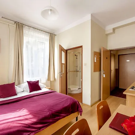 Aparthotel Maly 3*