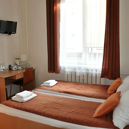 Maly Aparthotel 3*